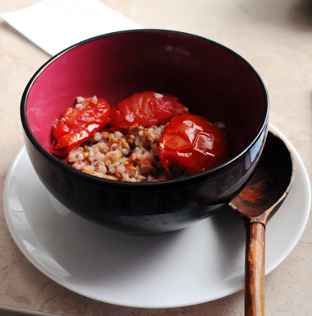 Schüssel mit gesundem Essen